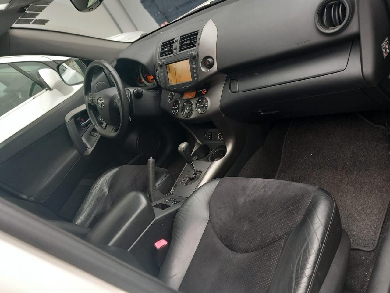 Toyota RAV 4 RAV4 Crossport 2.2 D-4D 150 CV Lounge