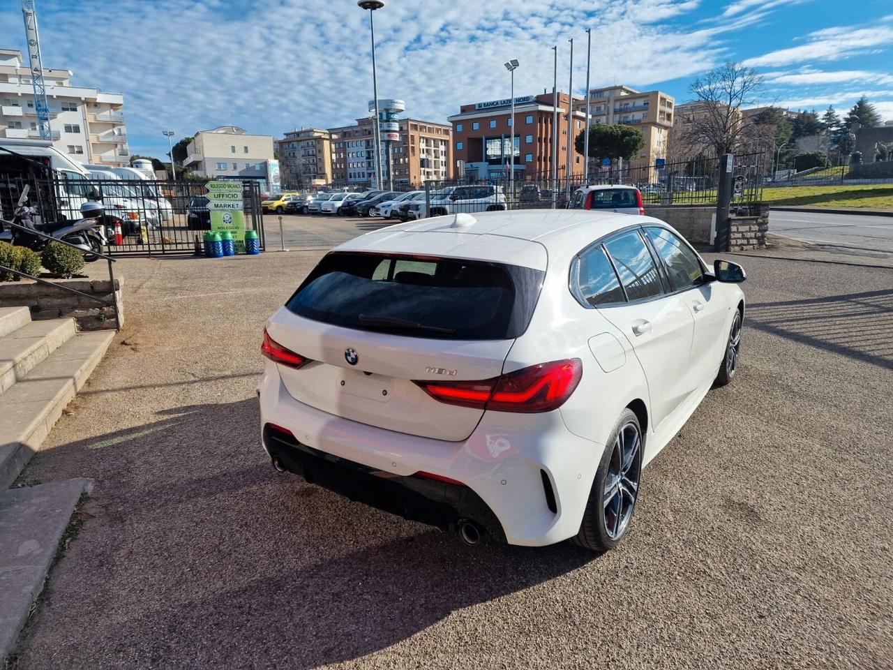 Bmw 118 118d 5p. Msport