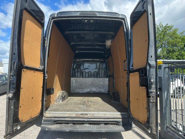 IVECO Daily 35S14 L2-H2 3.0 140CV Furgone