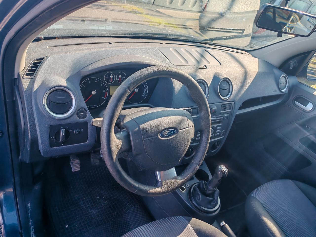 Ford Fusion 1.4 16V 5p.