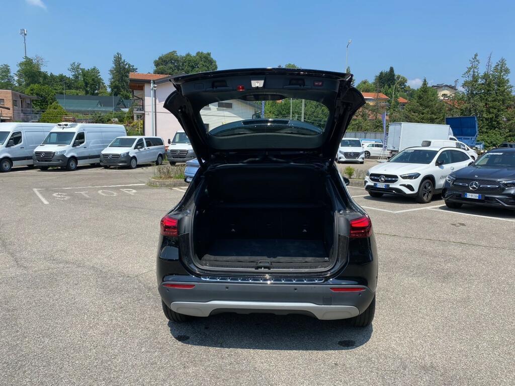 Mercedes GLA 180 180 D Advanced 8G-DCT