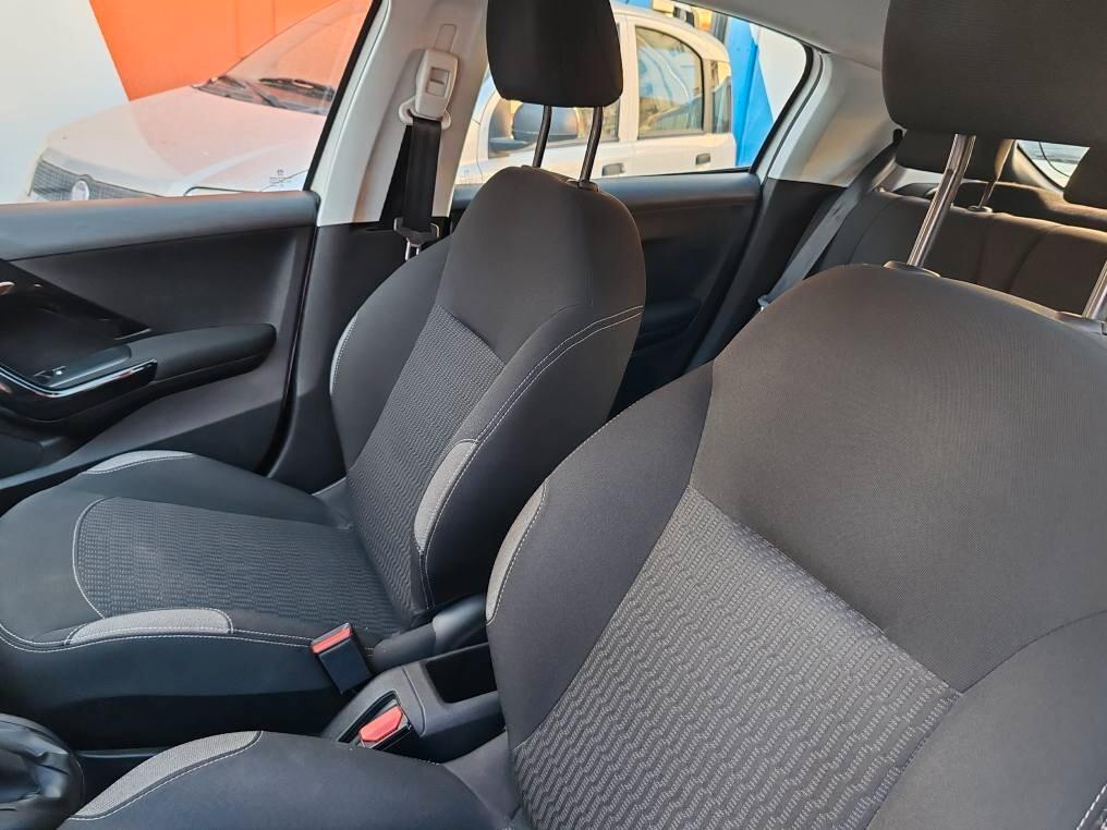 Peugeot 208 BlueHDi 75