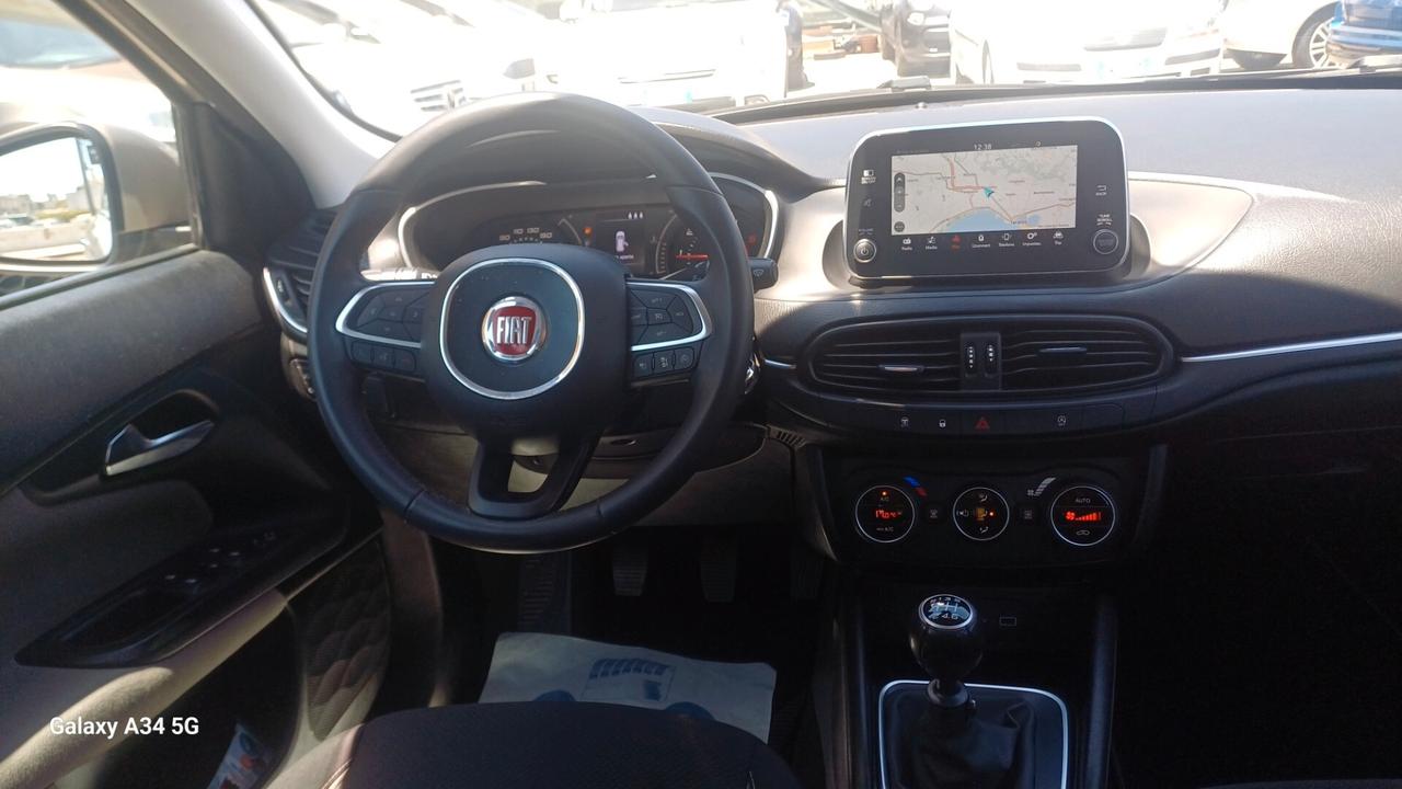 Fiat Tipo 1.6 Mjt S&S SW Lounge