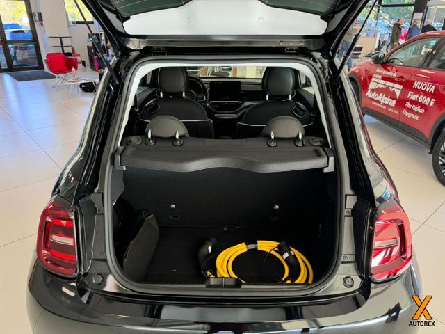 FIAT 500e Berlina 42 kWh