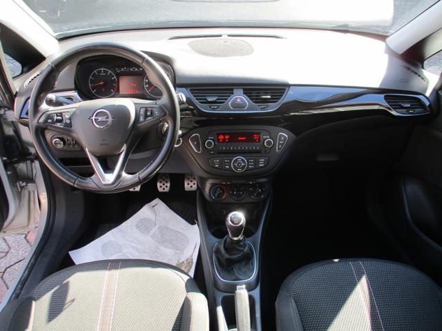 OPEL Corsa 1.2 5 porte Black Edition
