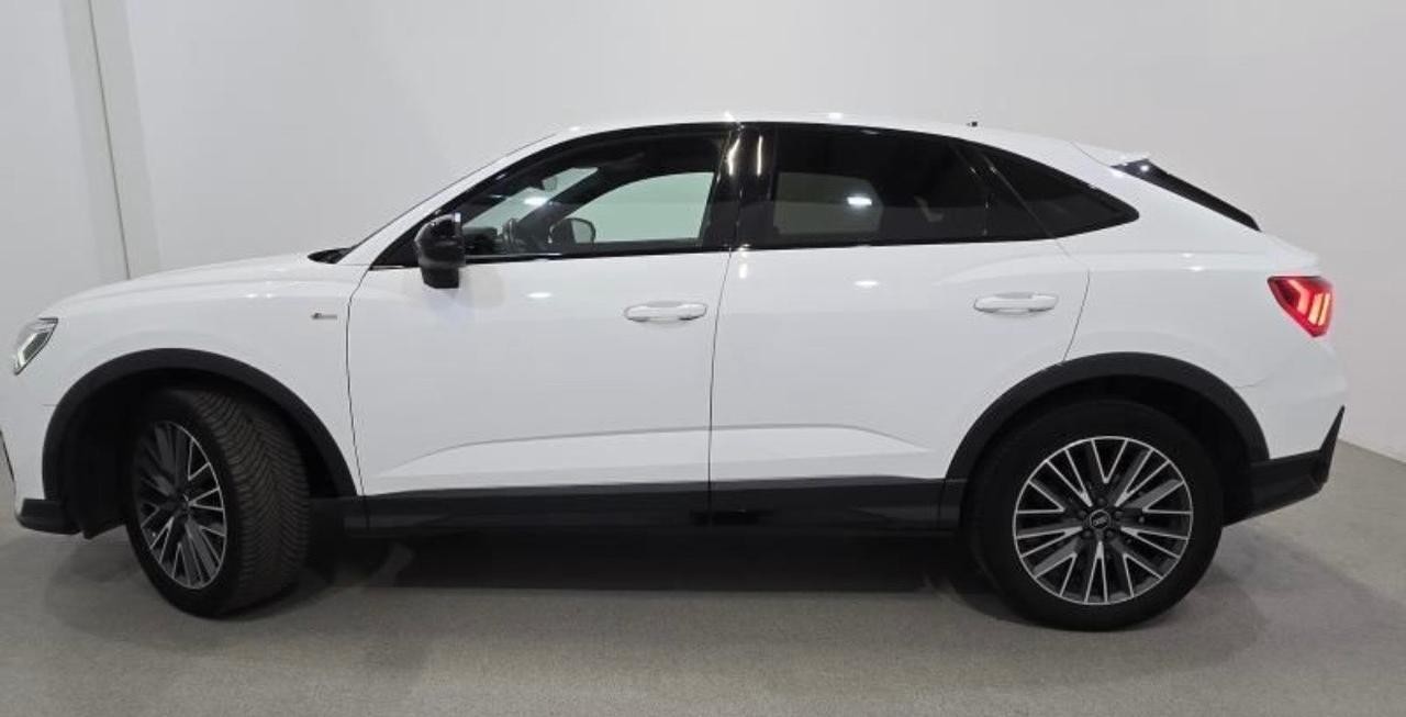 Audi Q3 35 Tdi S line edition Matrix Sonos