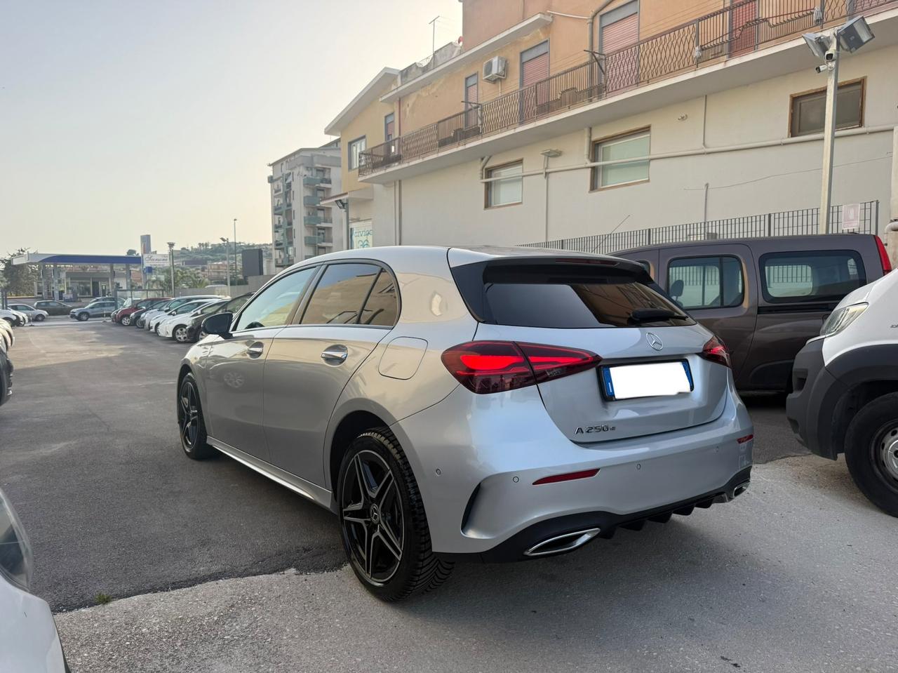 Mercedes-benz A AMG 250 e Premium Line