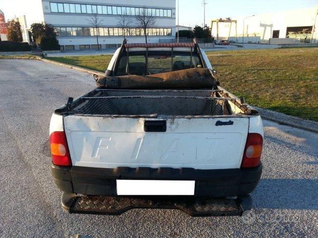 Fiat Strada 1.2 Pickup Metano