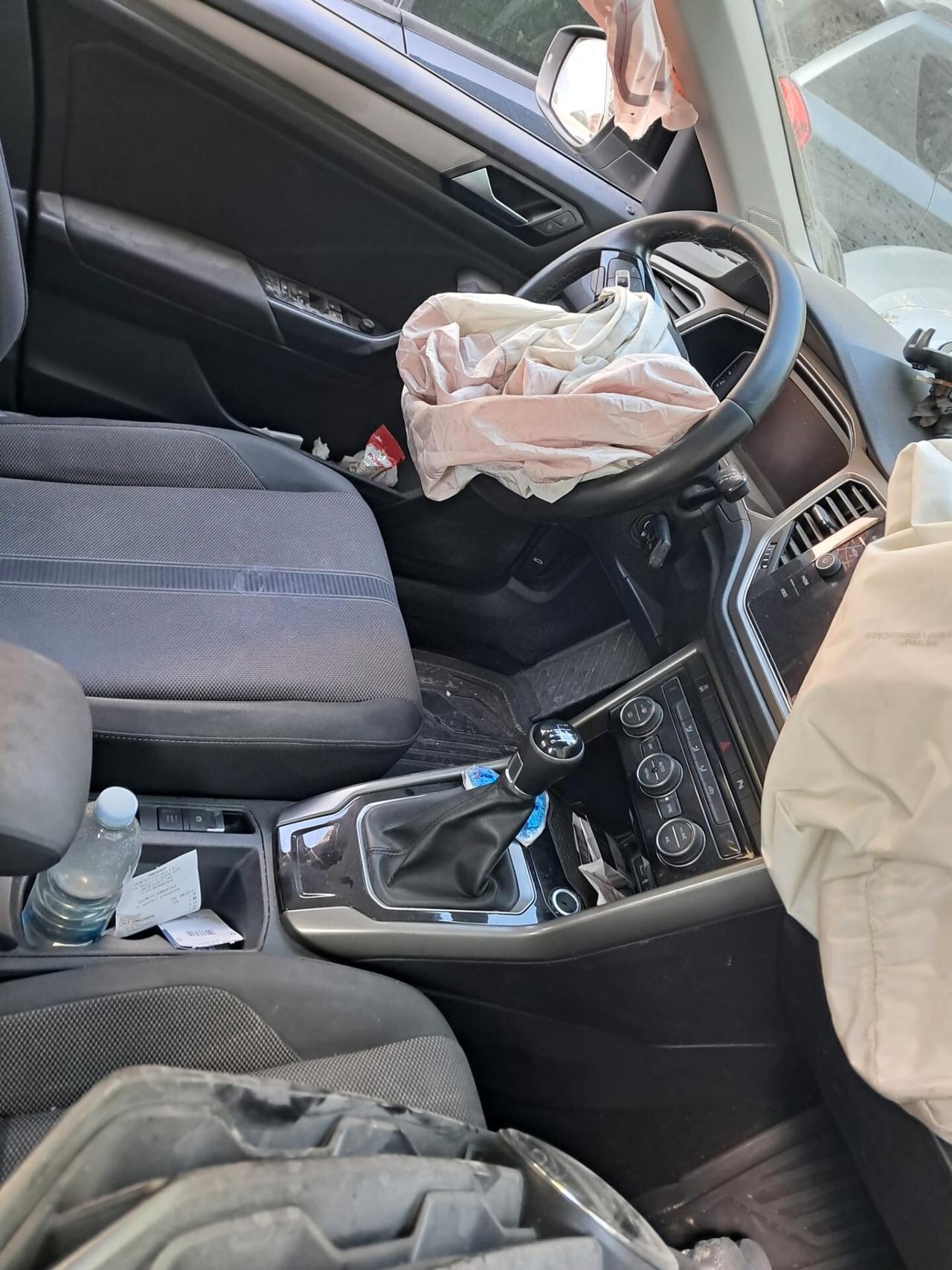 Volkswagen T-Roc 2.0 TDI per ricambi