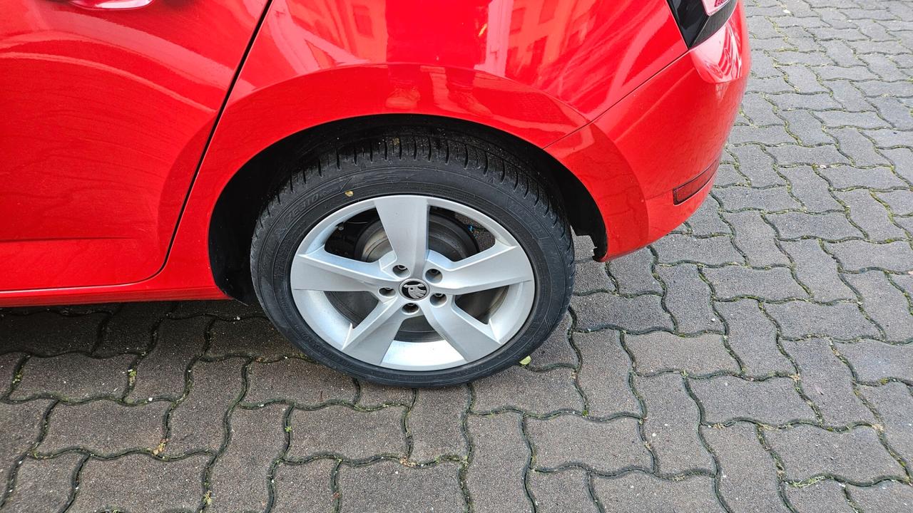 Skoda Fabia 1.0 mpi Business 75cv CRUISE-SENSORI-