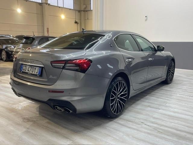 Maserati Ghibli L4 330 CV MHEV Gransport