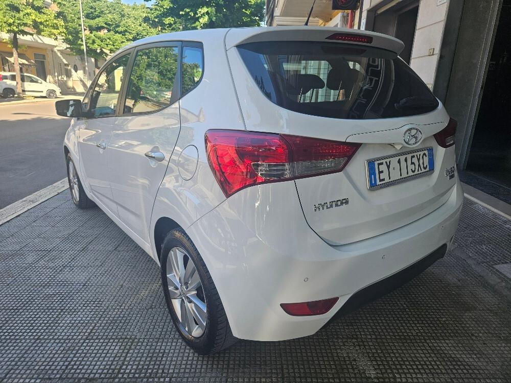 Hyundai iX20 1.4 CRDI 90 CV "XPossible NAVI + RETROCAMERA"