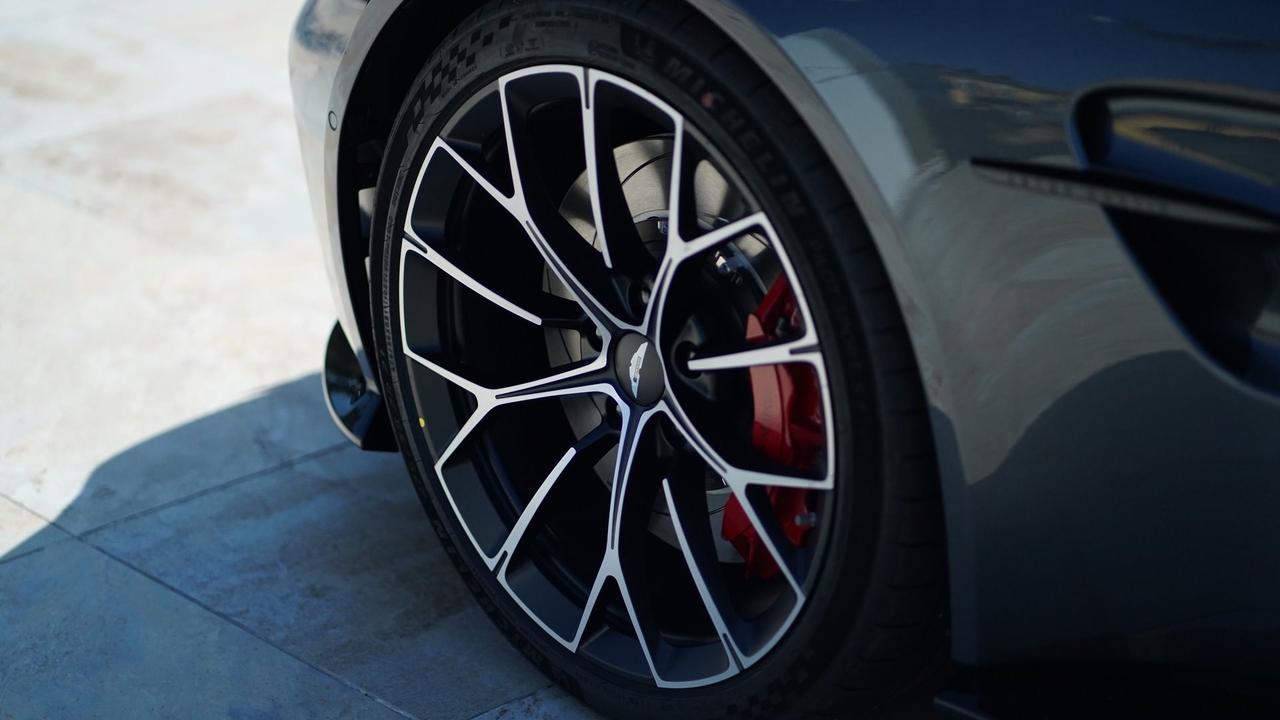 ASTON MARTIN VANTAGE ROADSTER MY26.5