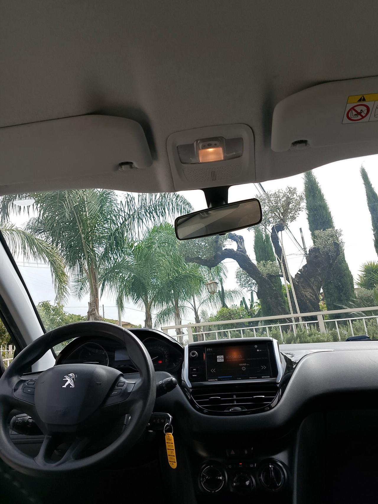 Peugeot 208 BlueHDi 75 5 porte Allure