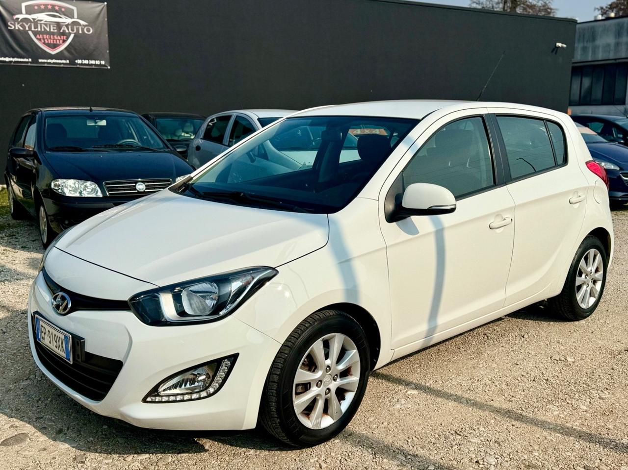 Hyundai i20 1.2 Benzina 85cv Neopatentati - 2013