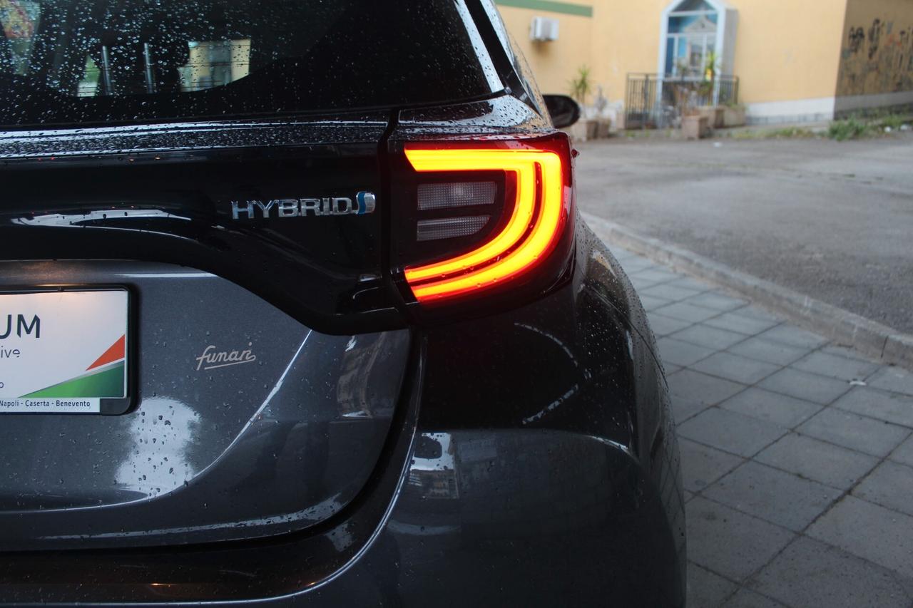 Toyota Yaris HYBRID TREND