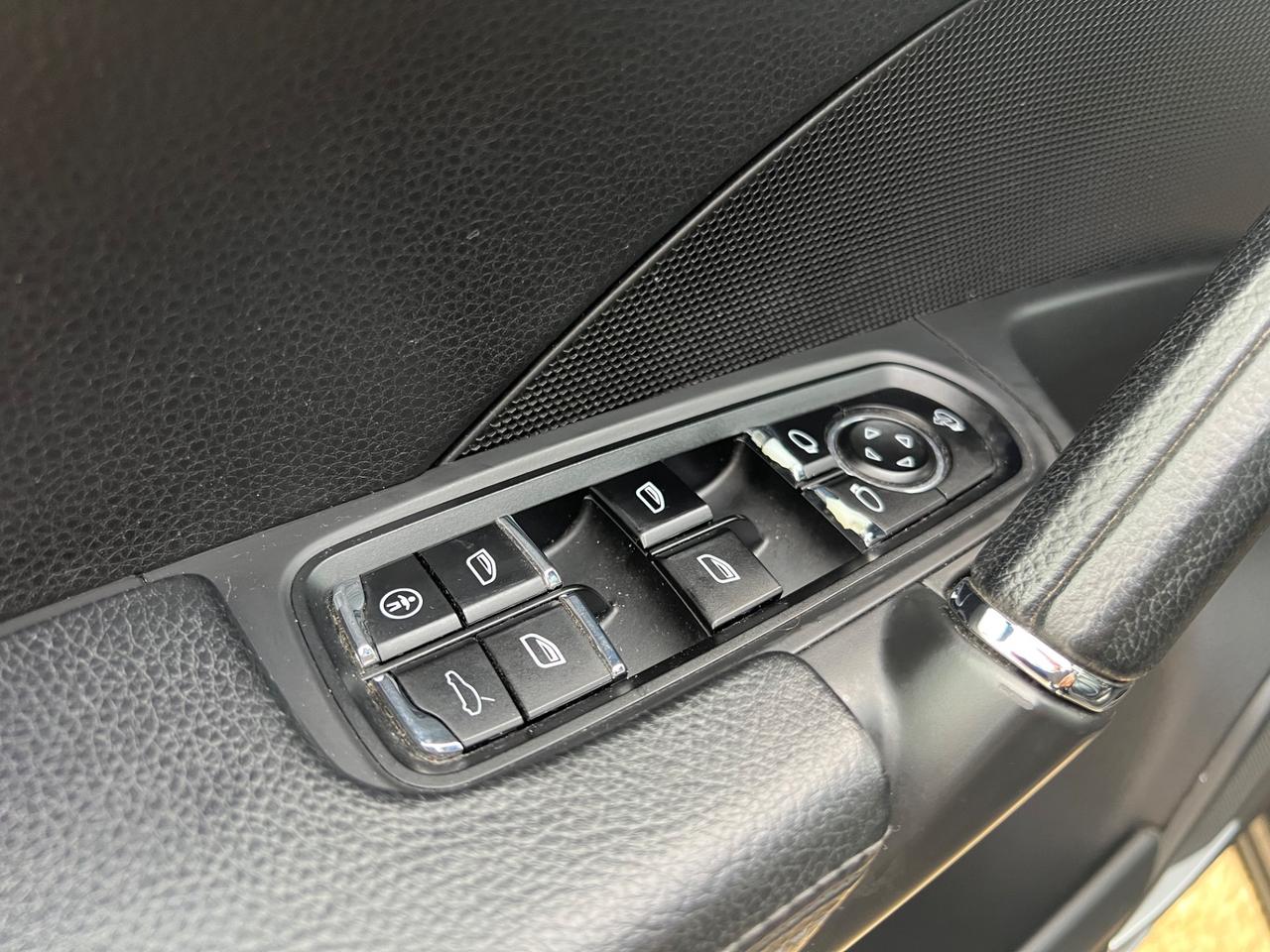 Porsche Cayenne 3.0 Diesel FULL OPTIONAL PERMUTE RATE GARANZIA