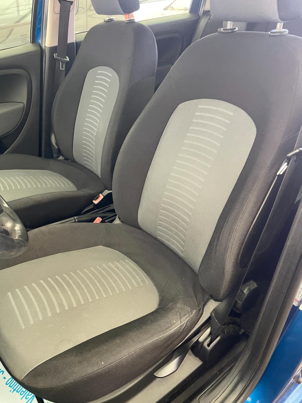 Fiat Grande Punto 1.2 5 p Dynamic Distribuzione tagliando Neopatentati