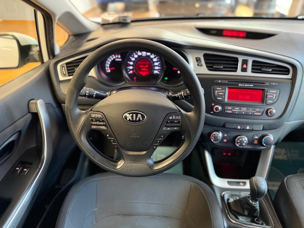 Kia Ceed cee'd 1.4 CVVT 5 porte Cool