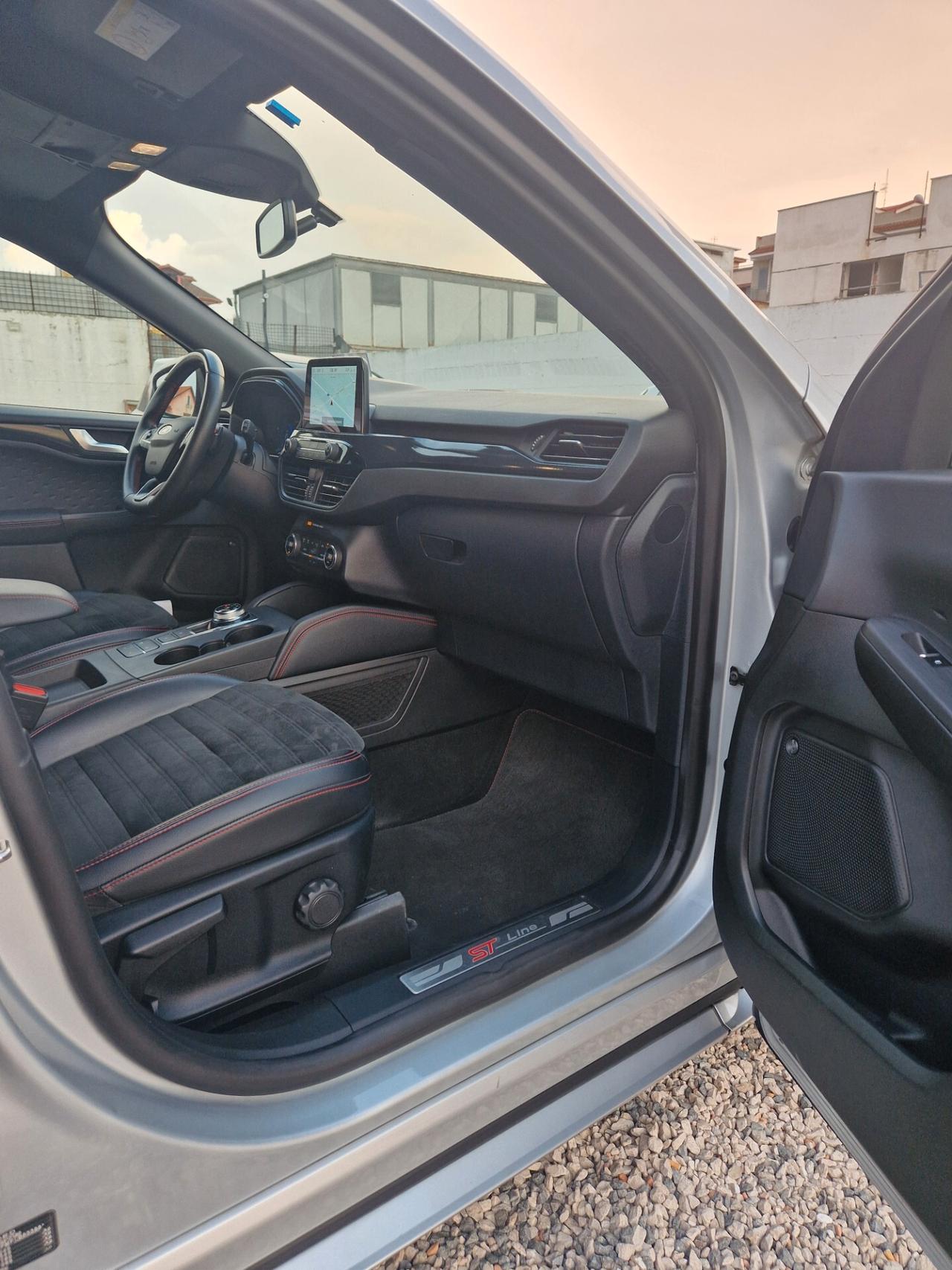 Ford Kuga 2.0 EcoBlue 190 CV aut. AWD ST-Line