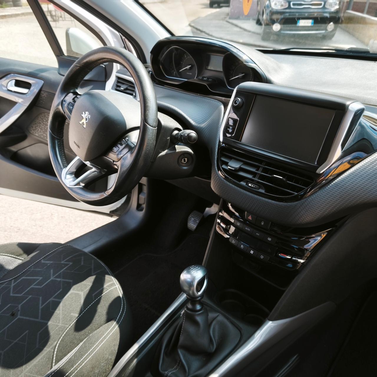 Peugeot 2008 BlueHDi 120 S&S Allure E6B