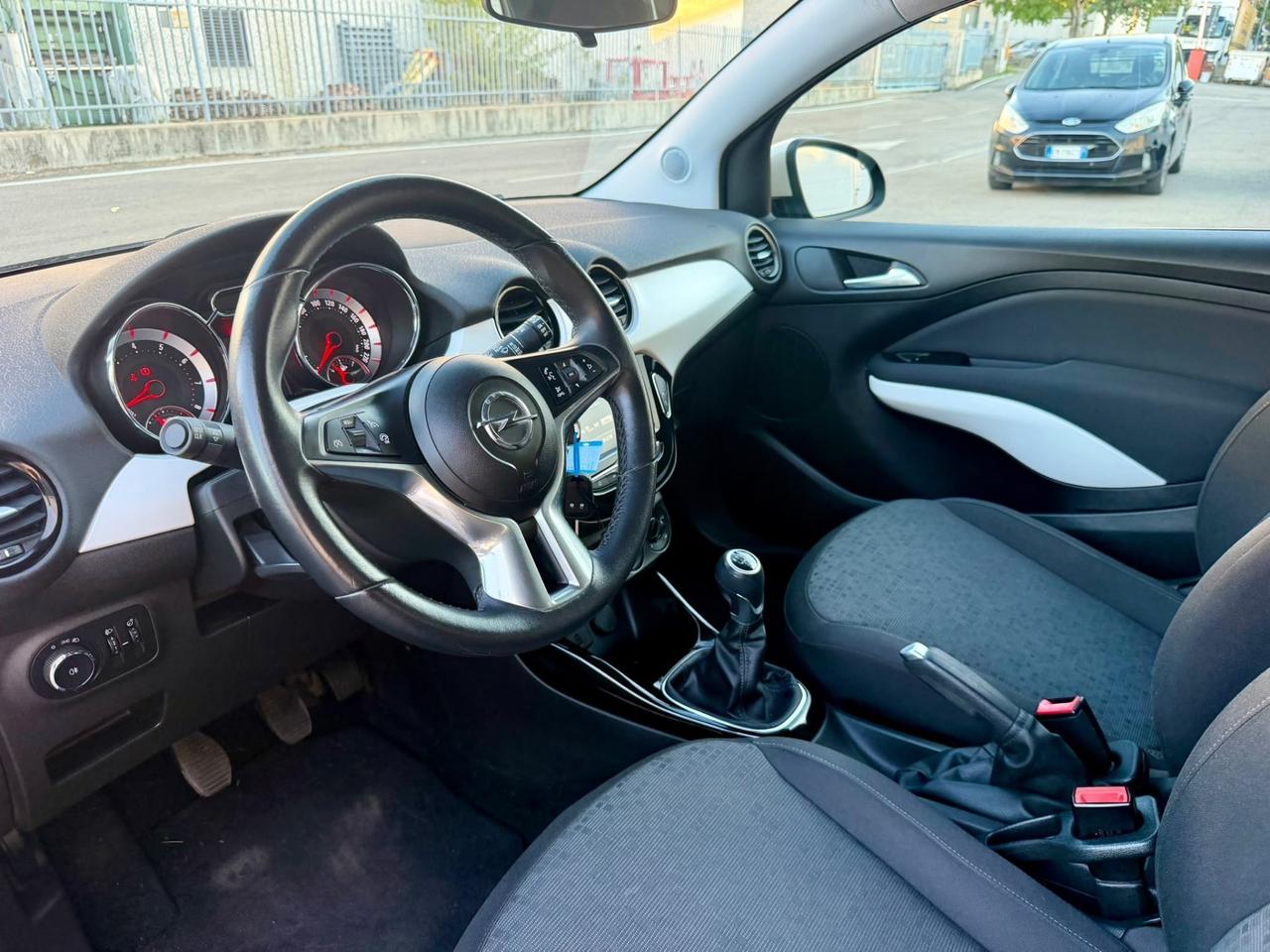 Opel Adam 1.2benz 2016 80.000km Euro6 per neopatentati