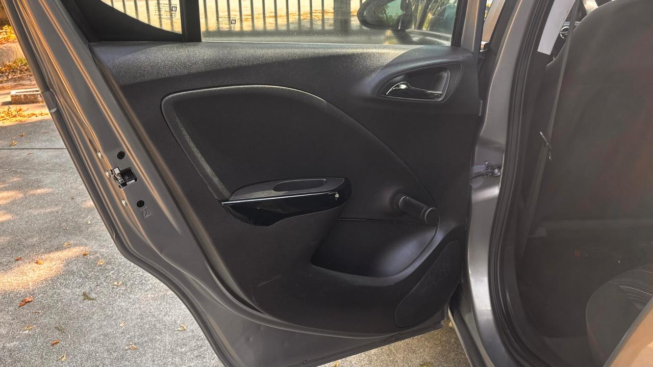 Opel Corsa 1.4 90CV GPL Tech 5 porte Cosmo