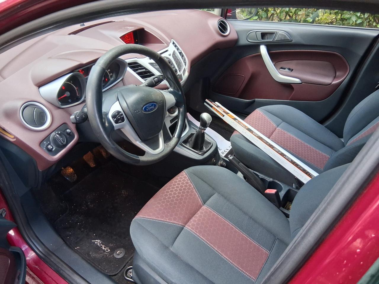 Ford Fiesta 1.4 3 porte Bz.- GPL Titanium