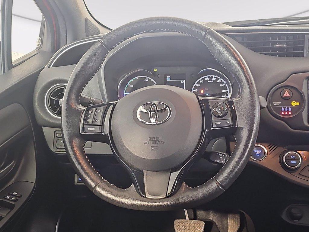 TOYOTA Yaris 5p 1.5h style my18 del 2019