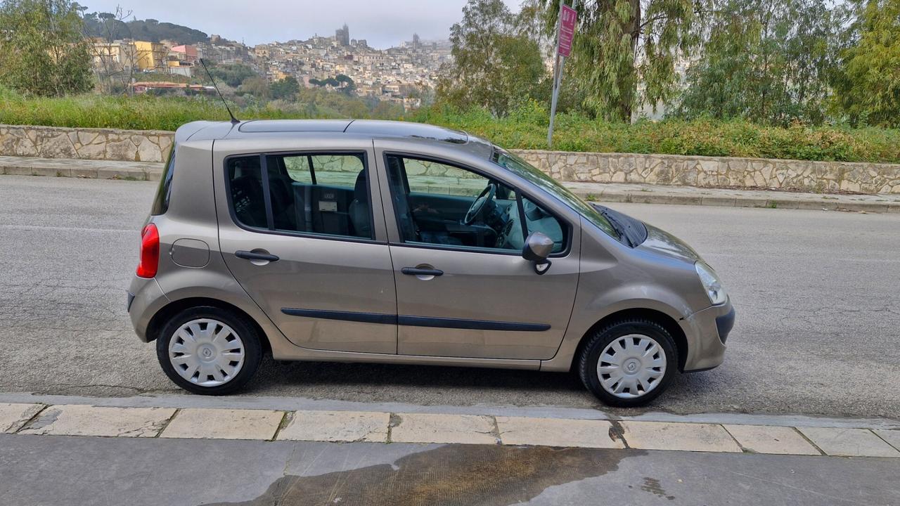 Renault Modus 1.2 16V Dynamique