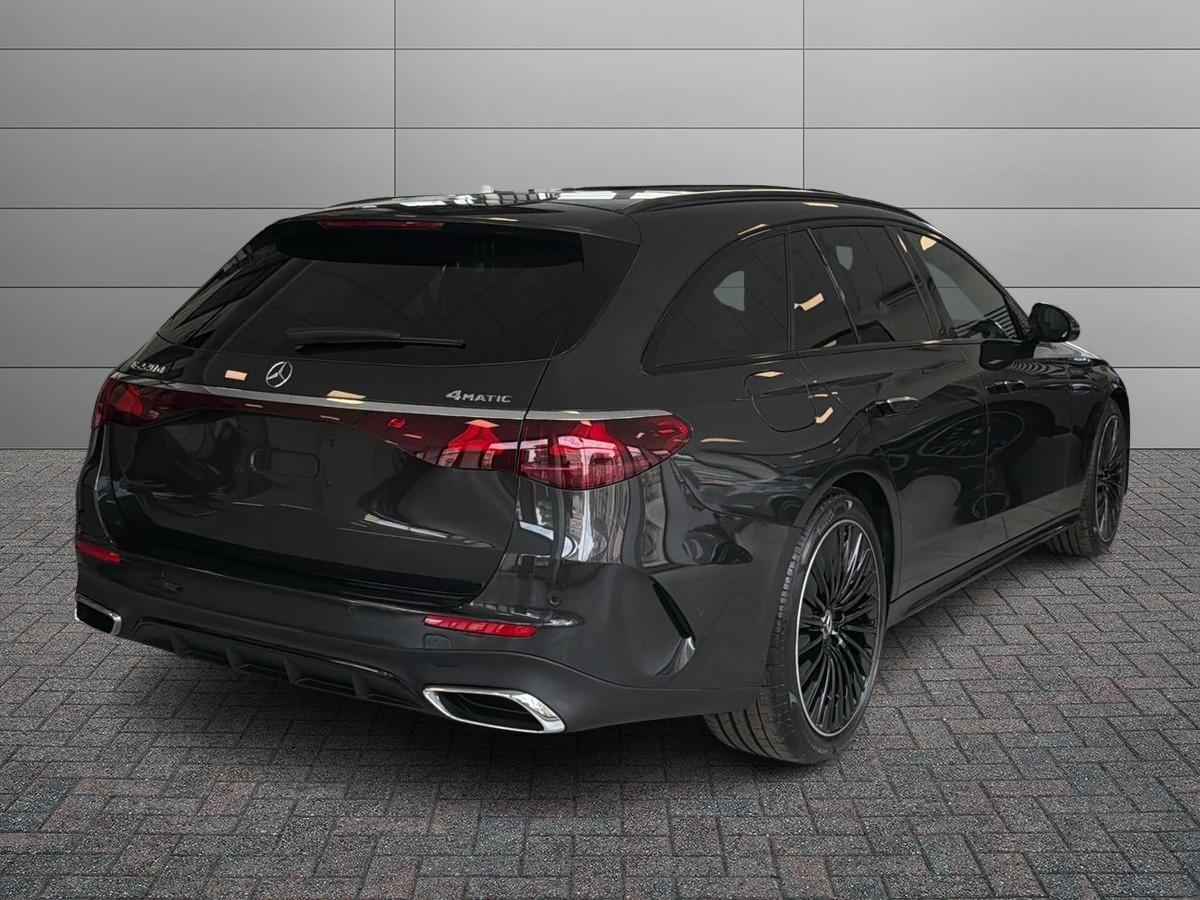 Mercedes-Benz E 220 d 4MATIC Station Wagon