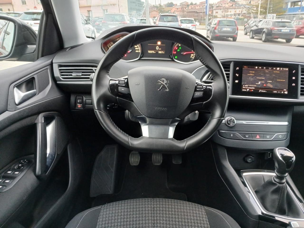 Peugeot 308 HDI 102CV 2019 BERLINA