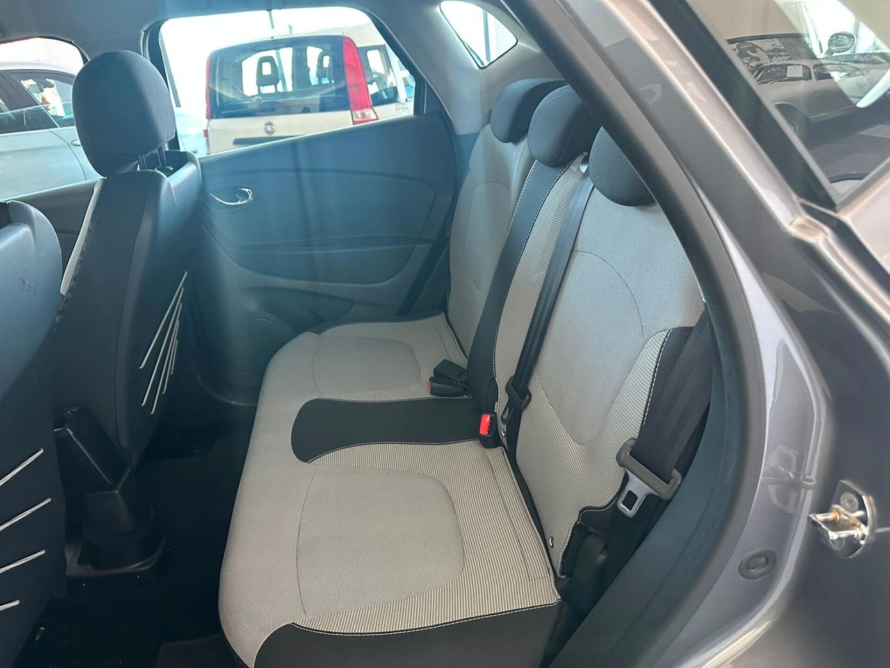 Renault Captur 1.5 dCi 8V 90 CV CAMBIO AUTOMATICO