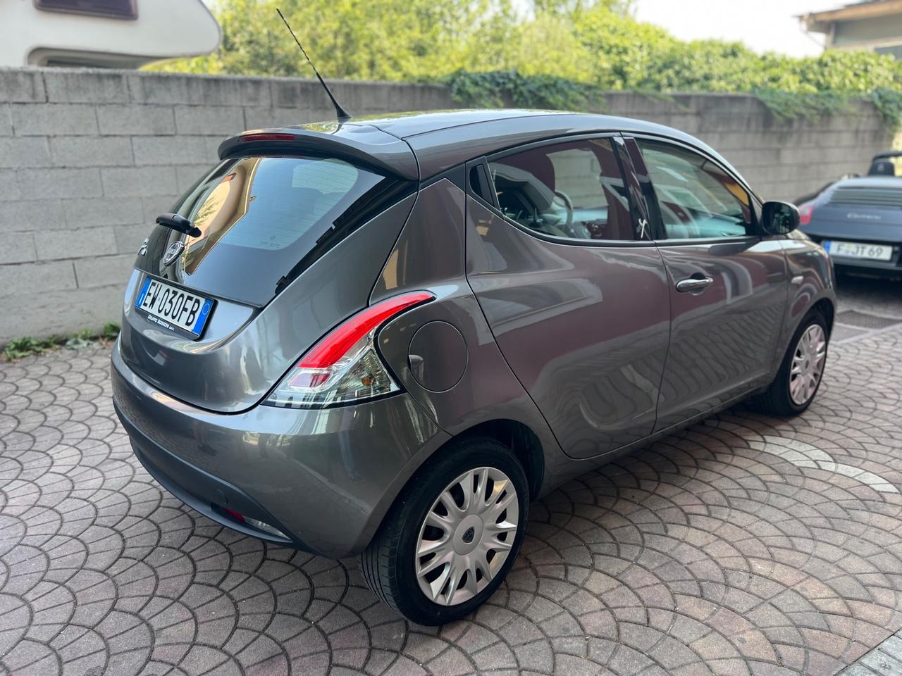 Lancia Ypsilon 1.2 GPL - Garanzia 12 Mesi