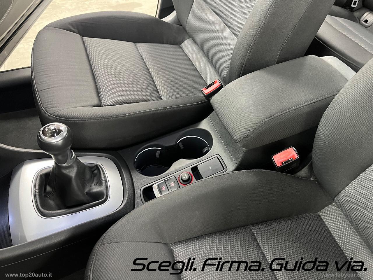 AUDI Q3 2.0 TDI 120CV Business|MANUALE