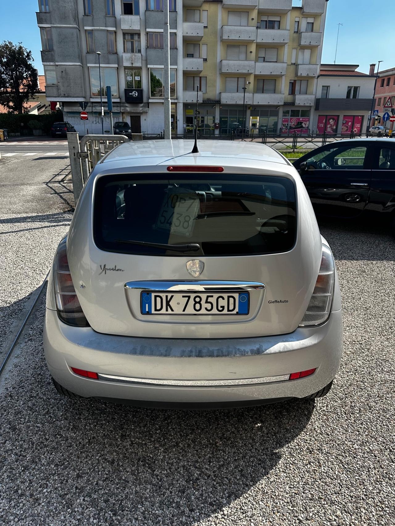 Lancia Ypsilon 1.2 Argento
