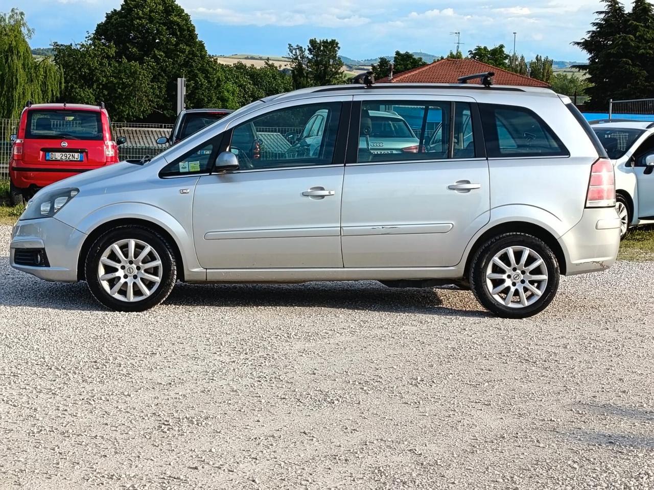 Opel Zafira 2007 1.6 16V ecoM 94CV Cosmo 5 POSTI USO PER LAVORO