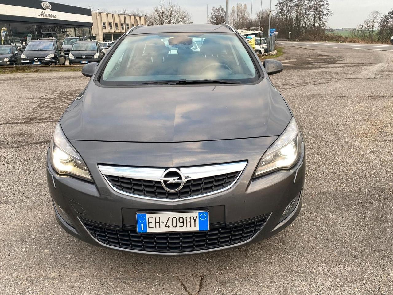Opel Astra SPORTS TOURER
