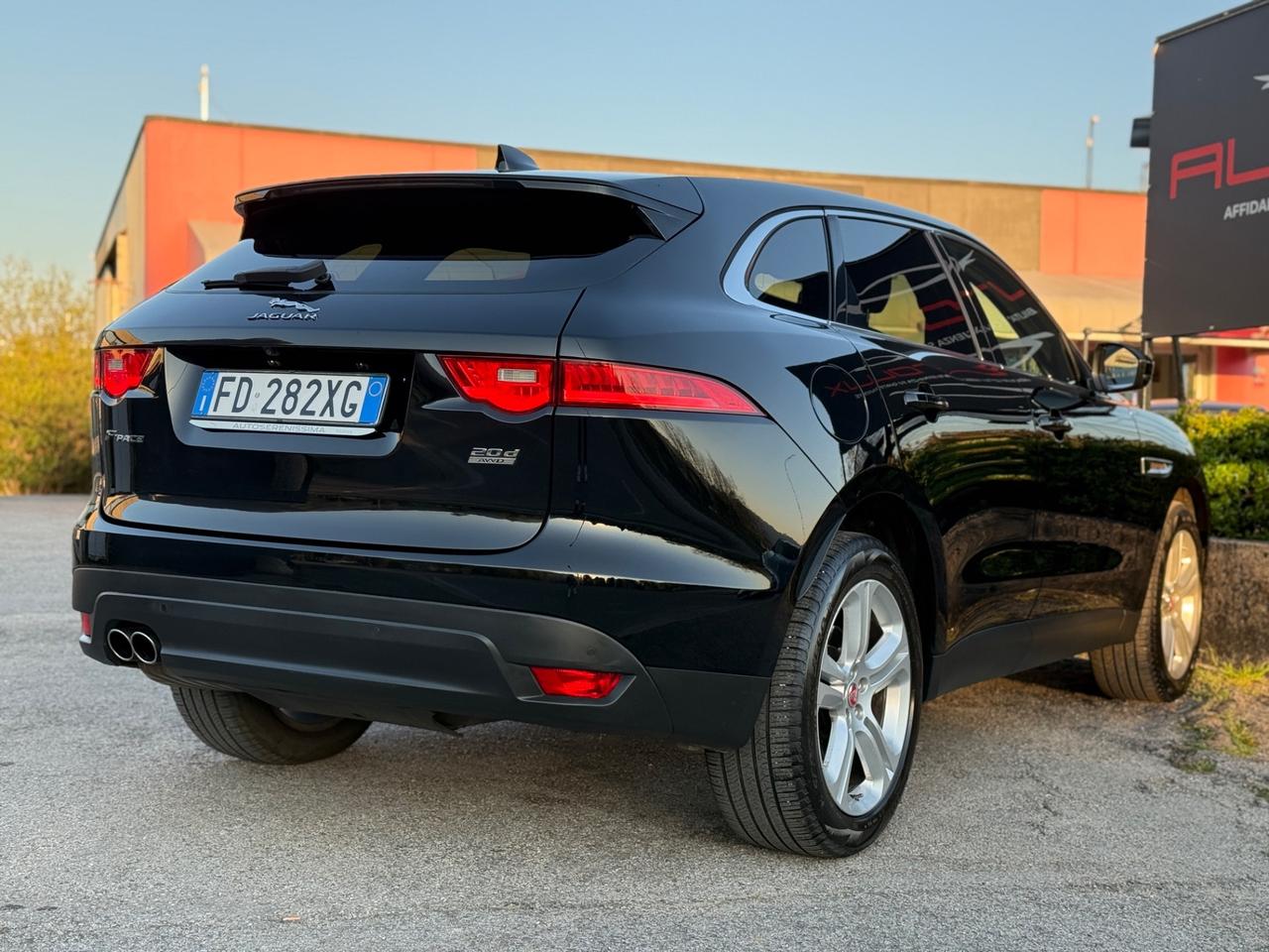 Jaguar F-Pace 2.0 D 180 CV AWD aut. Portfolio 2017