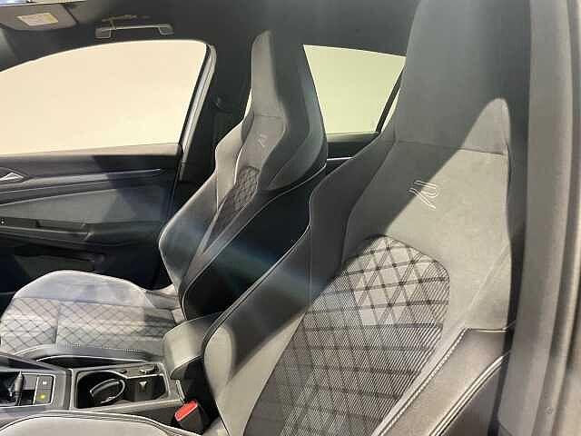 Volkswagen Golf 8ª serie 1.5 TSI EVO ACT R-Line