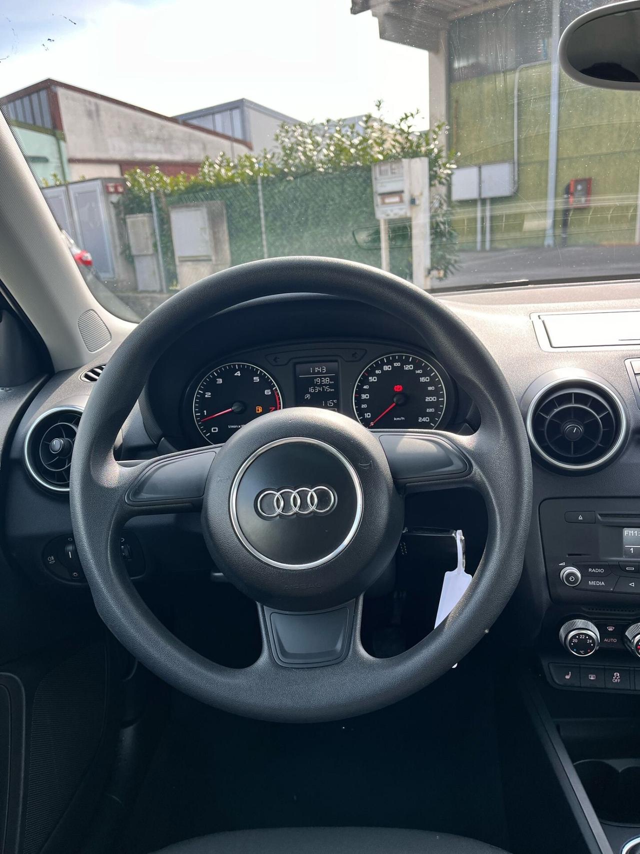 Audi A1 1.2 Neopatentati tagliandata