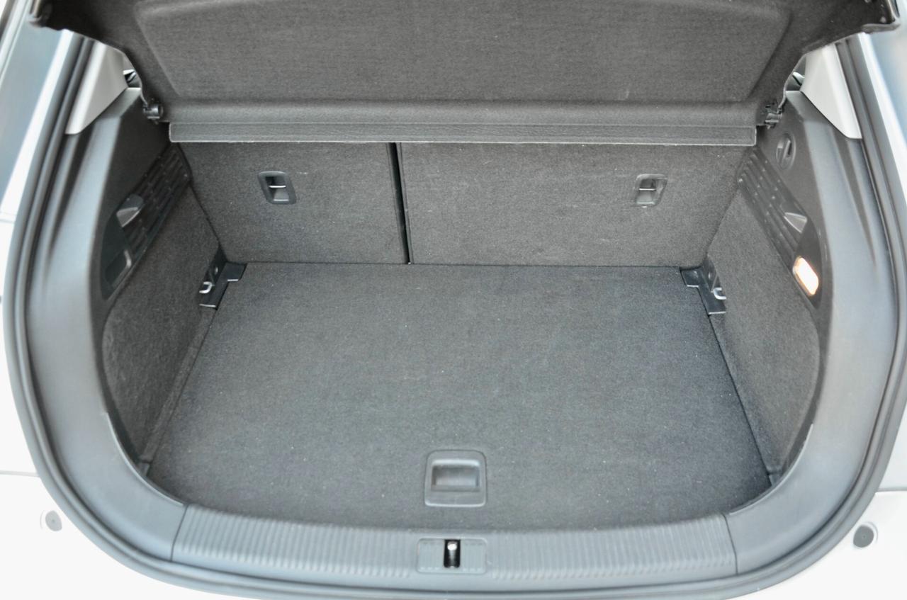 AUDI A1 SPORTBACK 1.6 TDI ADMIRED 116cv 5 PORTE, EURO 6B, KM CERTIFICATI, BICOLOR, SEDILI RISCALDATI, NAVI, PERMUTE