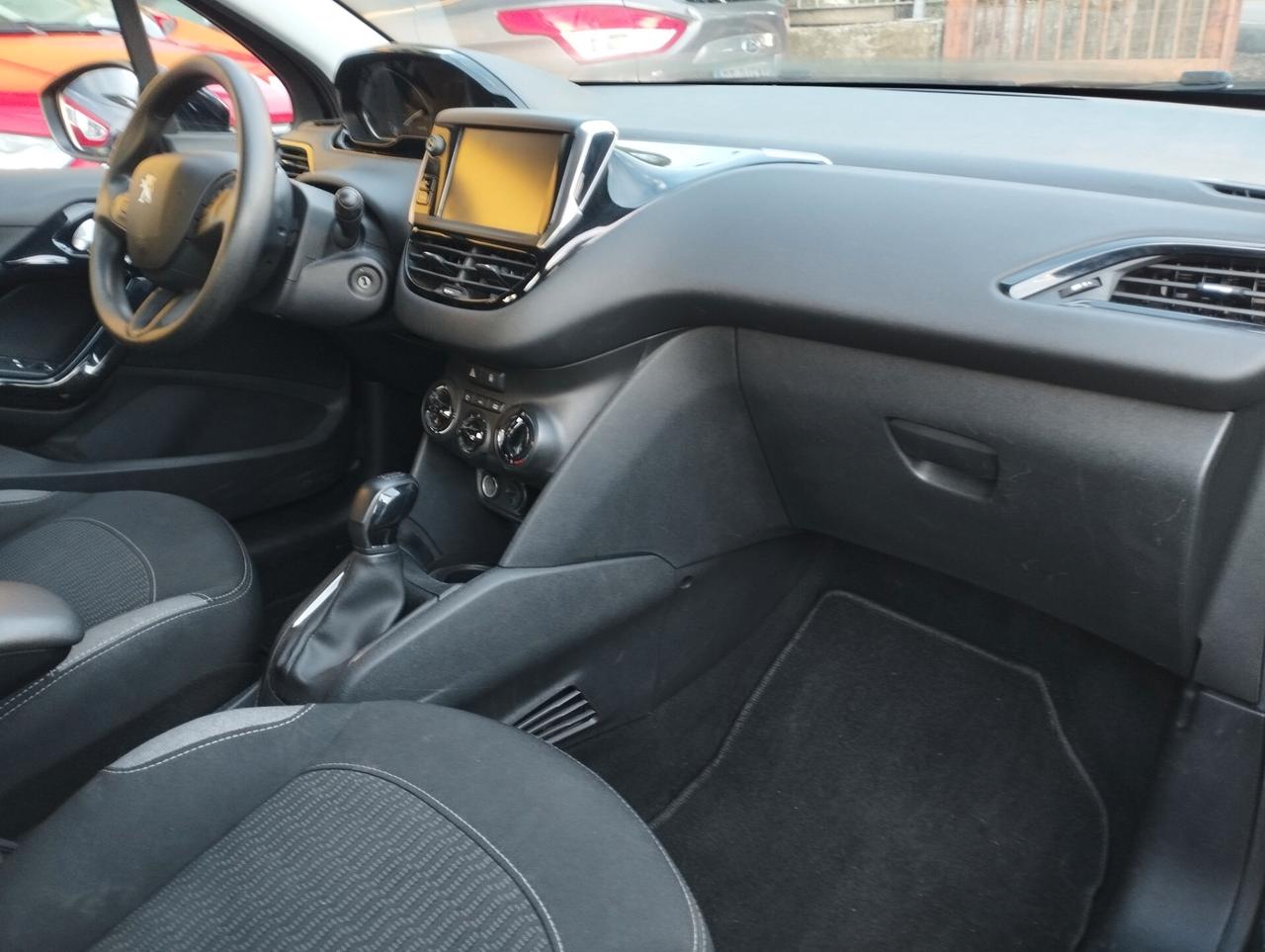 Peugeot 208 BlueHDi 75 5 porte Incidnetata/Sinistrata