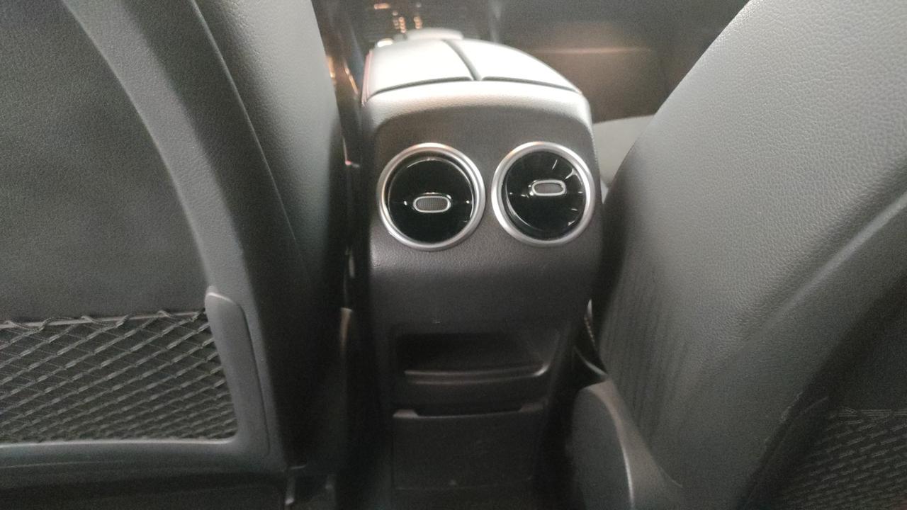 Mercedes-Benz Classe B - W247 2018 - B 200 d Executive auto