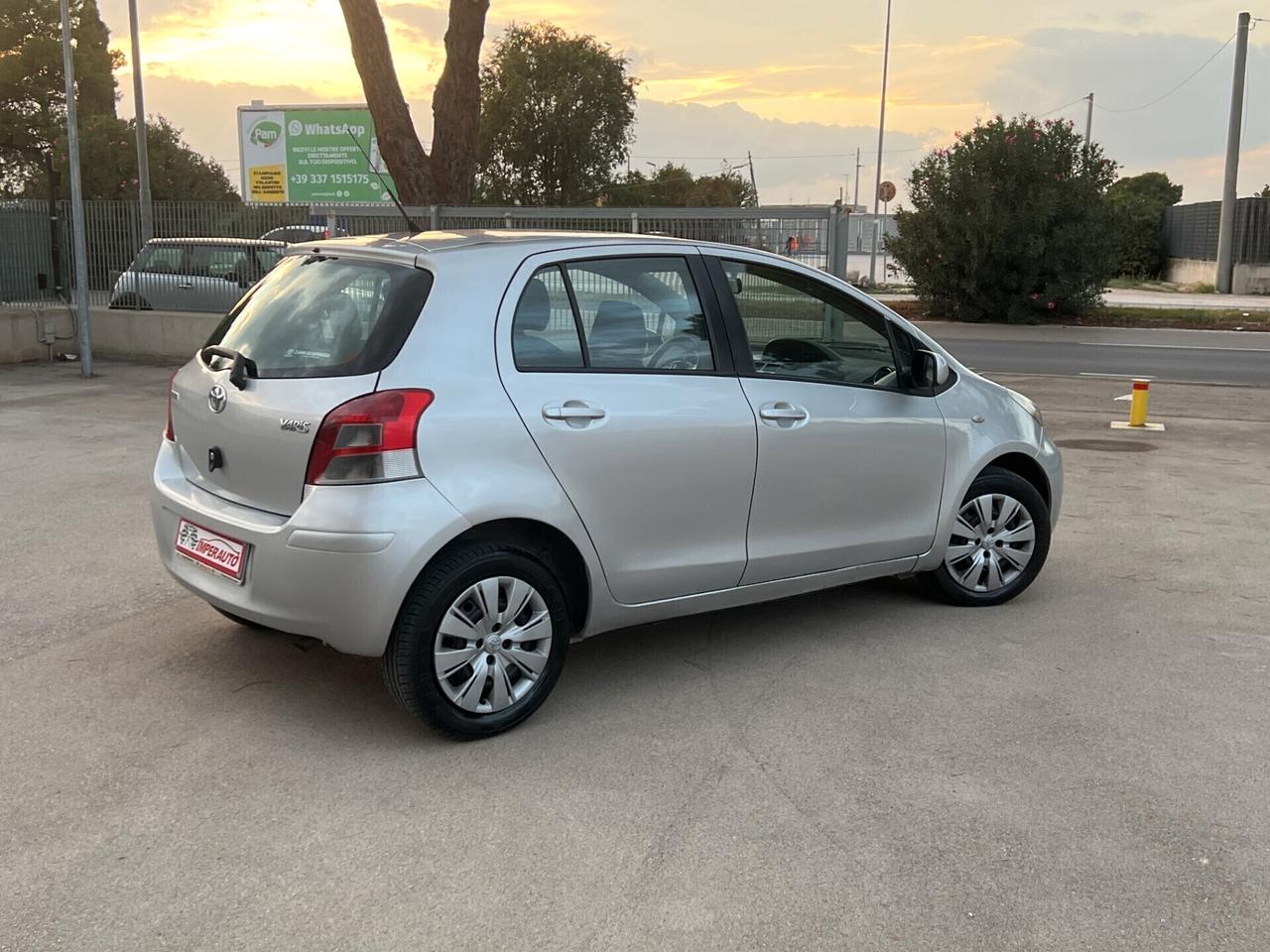 Toyota Yaris 1.4 D TAGLIANDATA GUIDA NEPATENT.