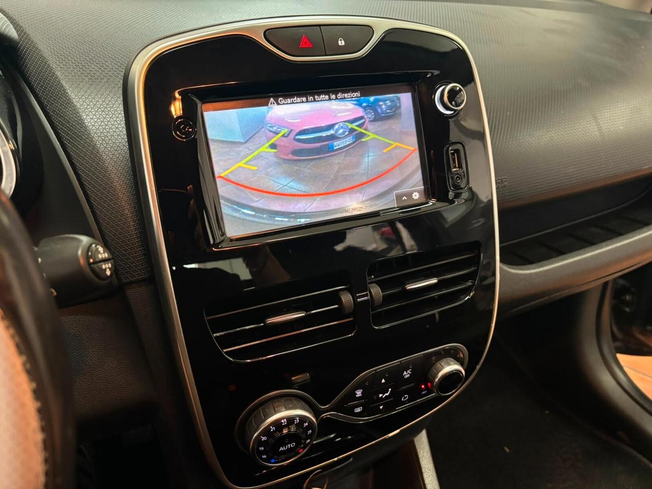 RENAULT CLIO 2016 BI-COLORE AUTOMATICA 1.5 DIESEL