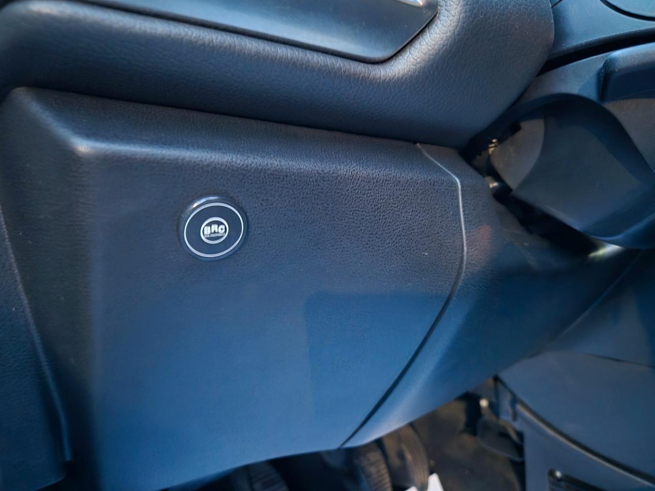 Lancia Ypsilon 1.2 69 CV 5 porte GPL Ecochic Silver