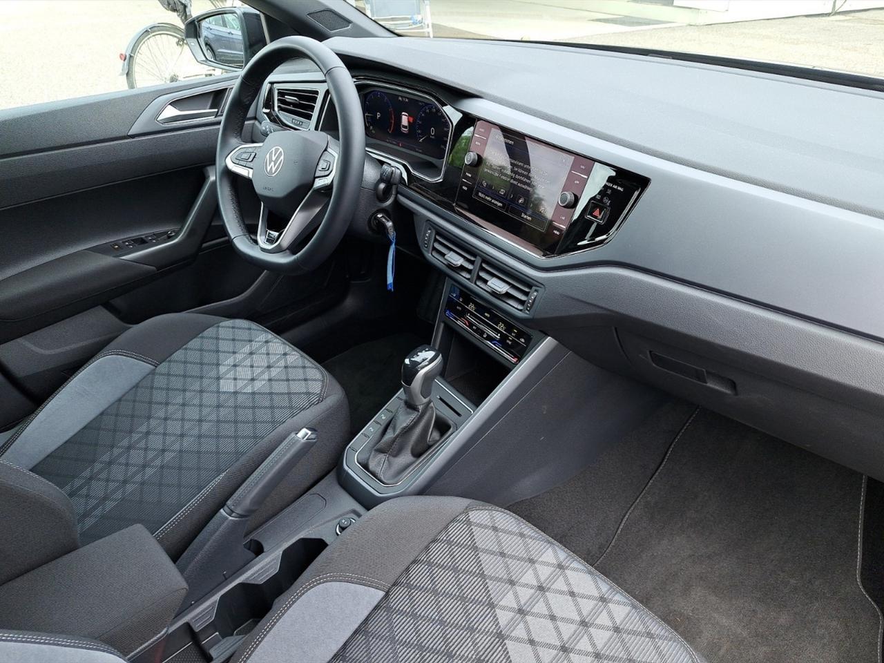 Volkswagen Polo 1.0 tsi r-line 95cv dsg