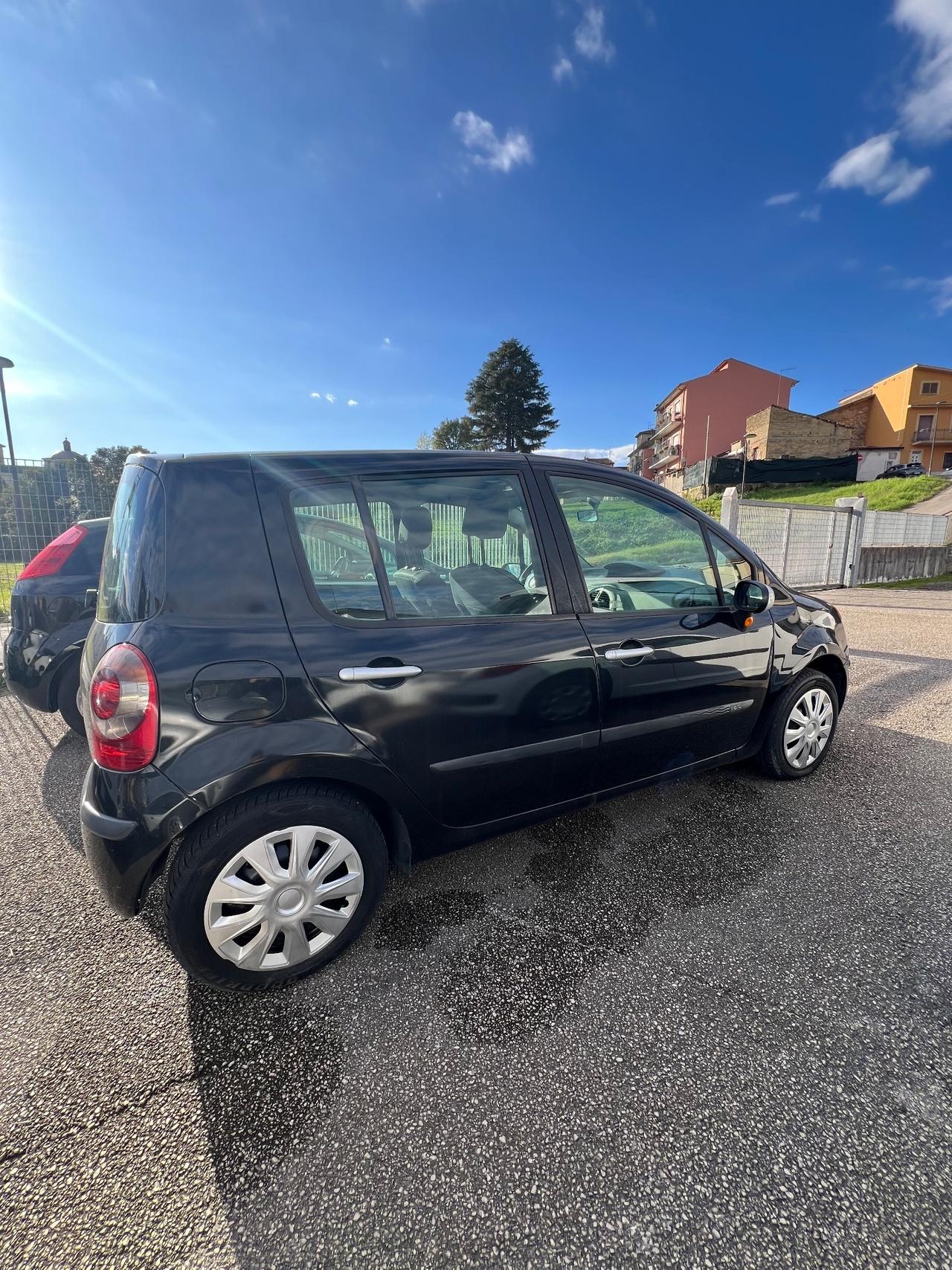 Renault Modus 1.5 dCi 82CV Luxe Privilège