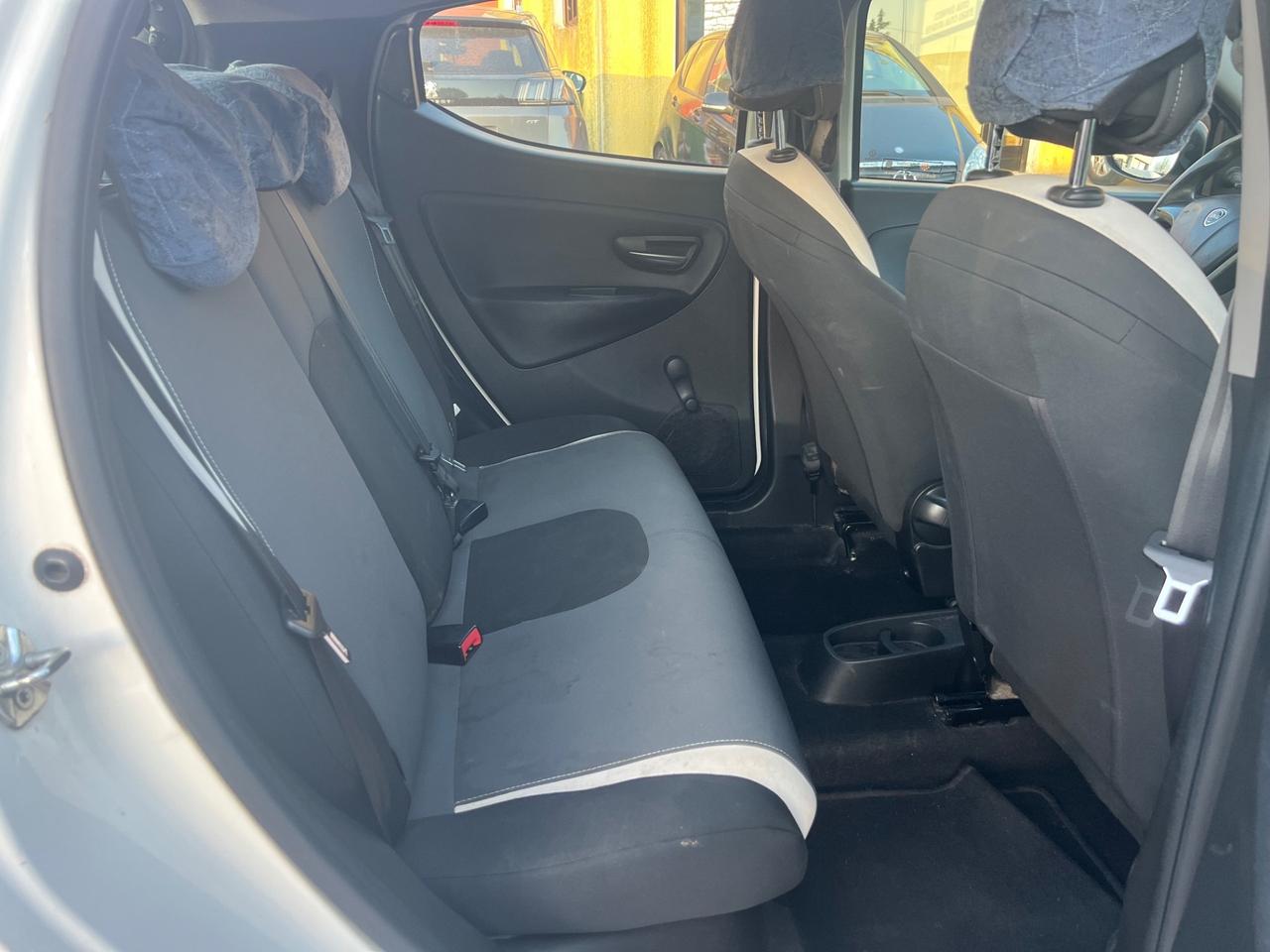 Lancia Ypsilon 1.2 69 CV 5 porte GPL Ecochic Platinum